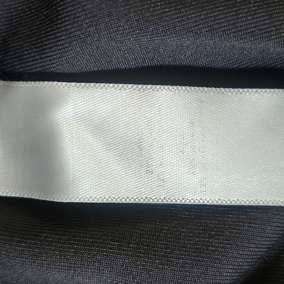 Lucy, size small, charcoal grey yoga pants - Picture 4 of 10